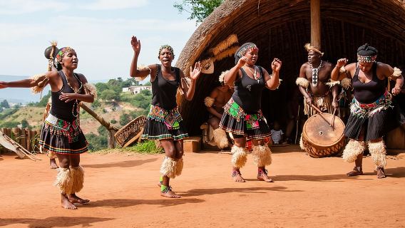 Однодневная экскурсия в культурную деревню Пхезулу и парк рептилий из Дурбана