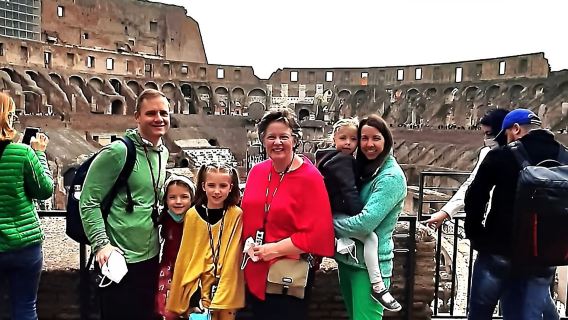 ตั๋วเข้าชมโคลอสเซียม ฟอรัม และพาลาไทน์ + ไกด์เสียงคุกมาเมอร์ไทน์