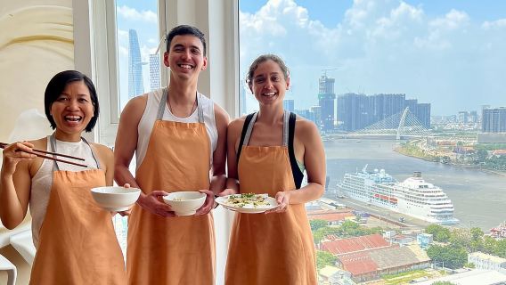 Top-rated Home Cooking Class with a River View AC Kitchen