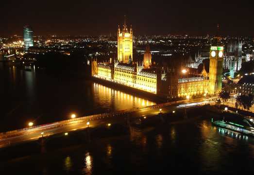 London by Night Sightseeing Open Top Bus Tour with Live Guide