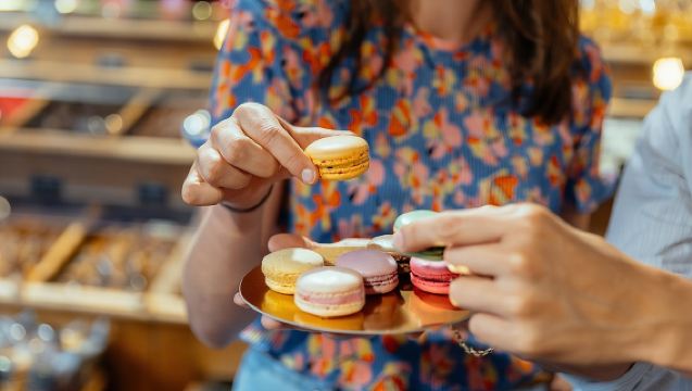 Montmartre Private Food Walking Tour With Locals: The 10 Tastings