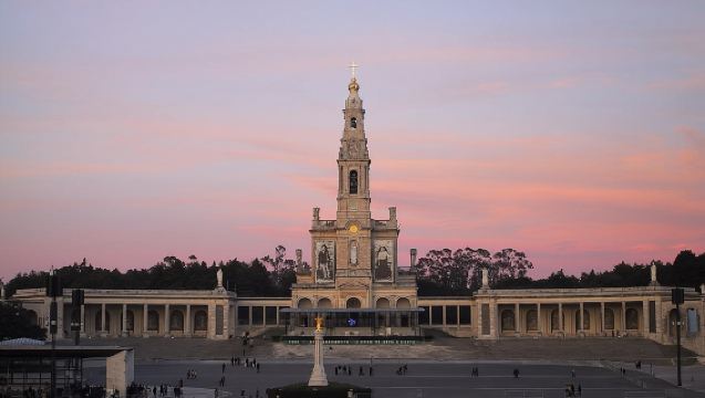 Chuyến tham quan nhóm nhỏ Fátima, Nazaré và Óbidos trong ngày từ Lisbon