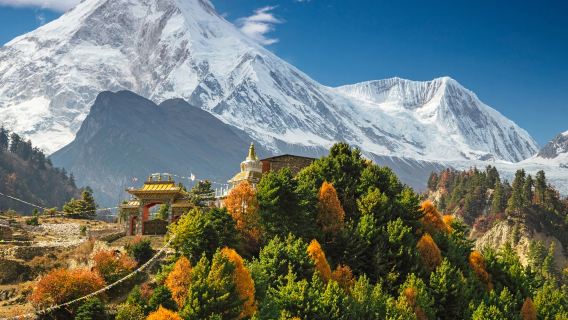 Manaslu circuit trekking