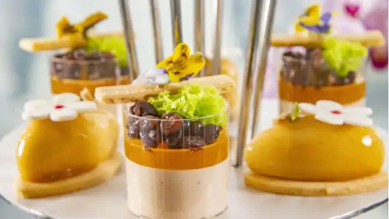 Restoran Berputar Menara Guangzhou|Restoran Perancis Lutetia|minum petang