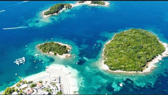 From Tirana/Durres: Saranda,Ksamil, Day Trip by Bus