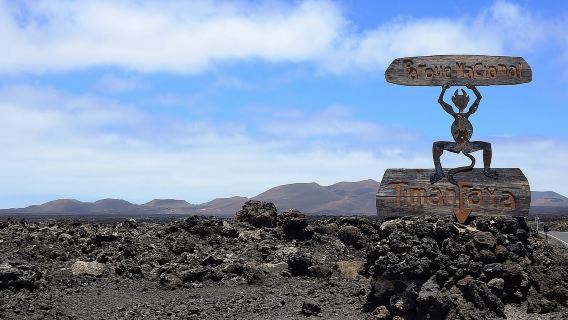 Fuerteventura to Lanzarote Return Ferry Ticket with Bus