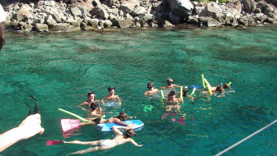 St. Kitts Full-Day Catamaran Cruise to Nevis
