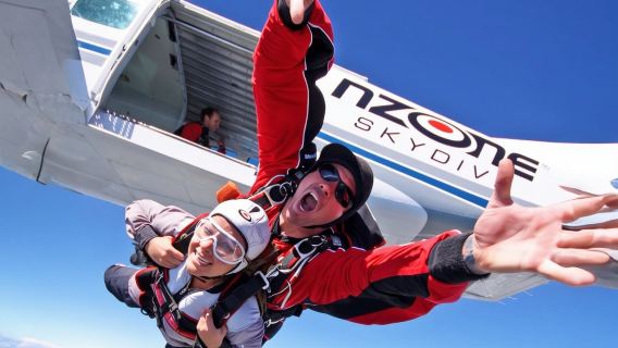 Queenstown Skydiving on New Zealand's South Island - NZONE Skydive Wanaka High-Altitude Skydiving