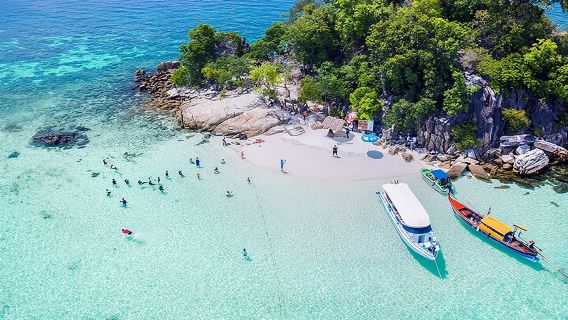 Full-Day Koh Lipe 7 Islands Snorkeling Experience with Lunch