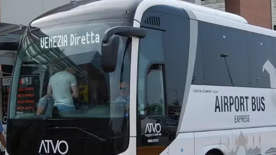 Aeroporto di Treviso (TSF) - Bus sola andata dall'aeroporto di Treviso a Venezia [acquista e parti subito/comodo e veloce]