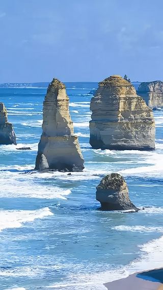 Melbourne Great Ocean Road + Twelve Apostles Day Tour -General Route or Reverse Route-The reverse bus tour, plus some tour types, includes lunch at the zoo at the participants' own expense.