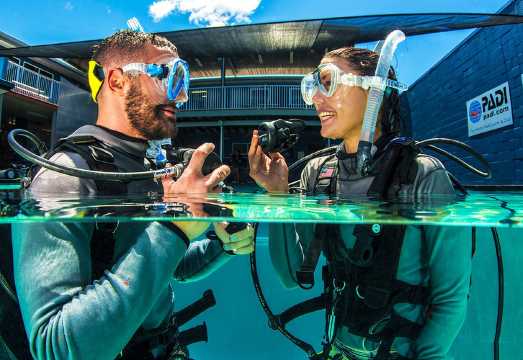5-Day Certified Diving Scuba Diving Course in Cairns, Australia [Great Barrier Reef PADI 5-Day Course - PRO DIVE Cairns] AUD 1304.35