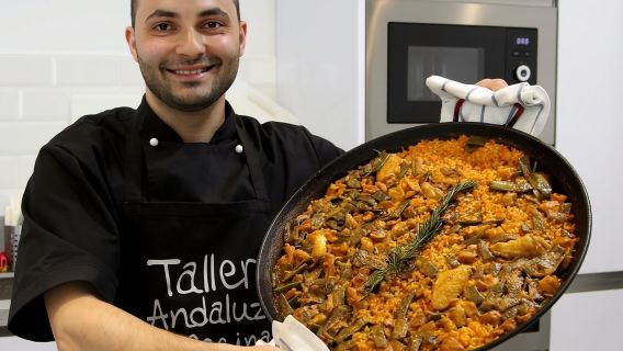 Siviglia: corso di cucina spagnola di 3 ore e mezza e tour del mercato di Triana
