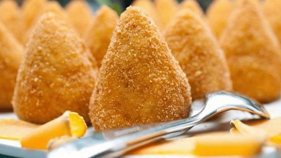 Taormina: Kelas Membuat Arancino dengan Minuman
