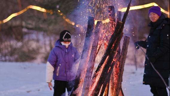 長白山雪山徒步+冰釣冬捕+雪地火鍋+篝火【製作糖葫蘆&爆米花】