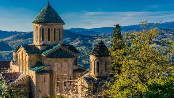 Desde Tbilisi: Excursión de un día a Kutaisi, cultura y vino