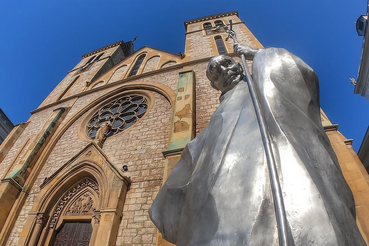 Sarajevo Grand Tour: Old Town, War Tunnel, Olympic Sites & More