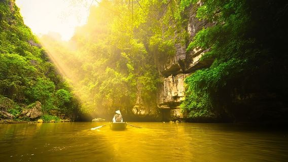 Ninh Binh 보트 및 자전거를 통해 Hoa Lu Tam Coc 및 Mua 동굴까지 하루 종일 이동