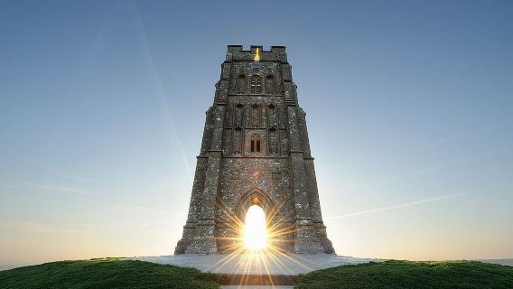 การผจญภัยอาวาลอน