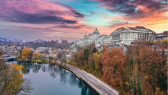 Bern : Private Walking Tour with a Local Guide (Private tour)