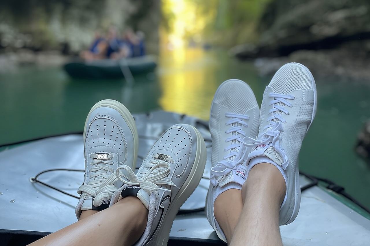 クタイシ発マルトヴィリ渓谷とプロメテウス洞窟グループツアー