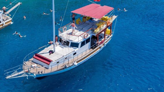 Perjalanan Bot Peribadi dengan makan tengah hari & persinggahan pulau