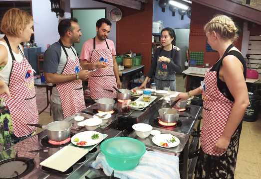 Small-Group Smart Thai Cooking Class in Krabi