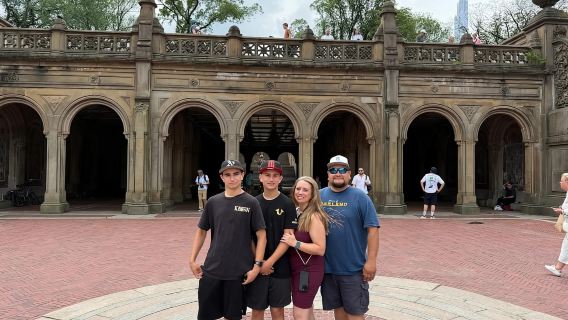 New York: Führung zu den Drehorten von „Kevin – Allein in New York“ und „Buddy – Der Weihnachtself“