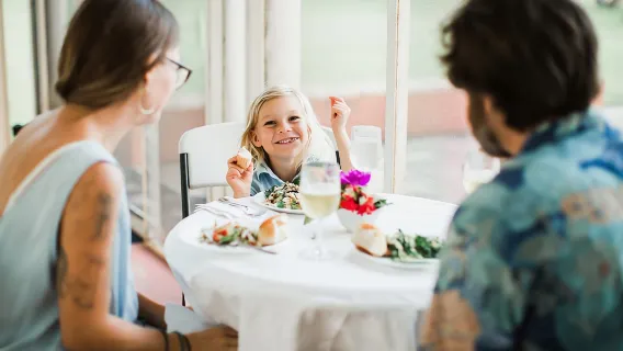 Kauai: Allerton Garden and Estate Tour with Sunset Dinner