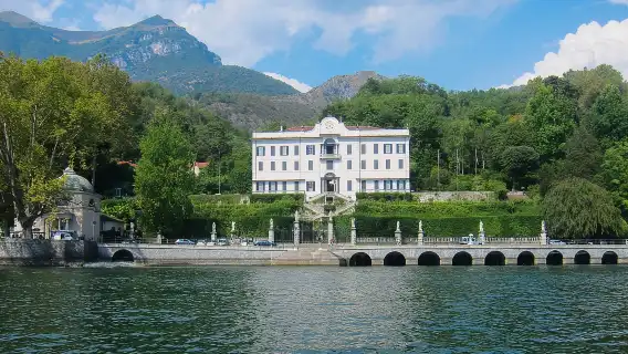Tremezzo: Lake Como Shared Boat Tour