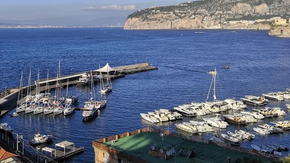 義大利那不勒斯新堡+ 維蘇威火山【中文專車-舒適純淨】