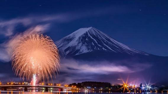 [Limited Romance] Lake Kawaguchi Winter Fireworks + Mount Fuji West Lake Gassho Village or West Lake Ice Festival 1-day Tour