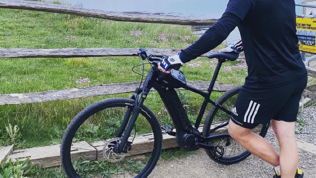 East Sussex: Lapierre Edge 2.9 Mountain Bike Rental 2 hours