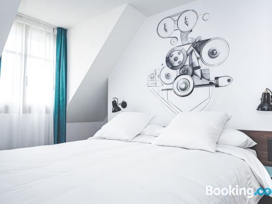 Hotel Bernina Geneva Room Type - Standard King Room