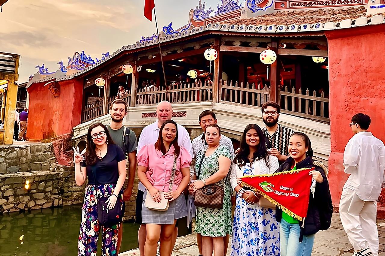 Lady Buddha, Monkey Mountain, Marble Mountain, Hoi An PrivateTour