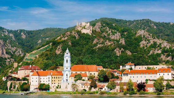 Excursión de un día al Valle de Wachau y la Abadía de Melk en Austria|Incluye crucero por el Danubio o visita al monasterio