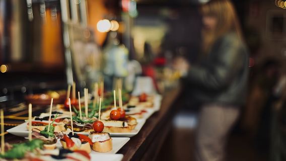 Tour de tapas por Barcelona: Comida, vino e historia
