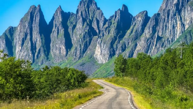 Lawatan sehari sewaan peribadi di laluan landskap negara Senja, Norway