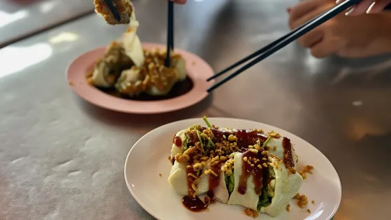Featured tour starting at 2095 THB: Secret Food Tours – Flavours of Phuket