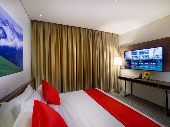 Riccarton Capsule Hotel Room Type - Deluxe Double Room