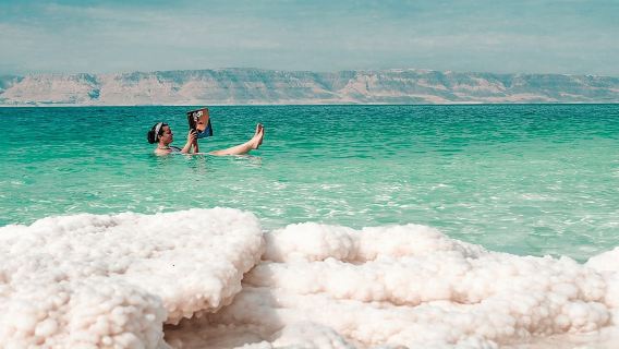 Tur Setengah Hari ke Laut Mati Dari Amman