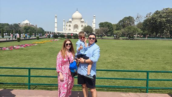 tour giornaliero al Taj Mahal e al forte di Agra in treno superveloce - TUTTO COMPRESO