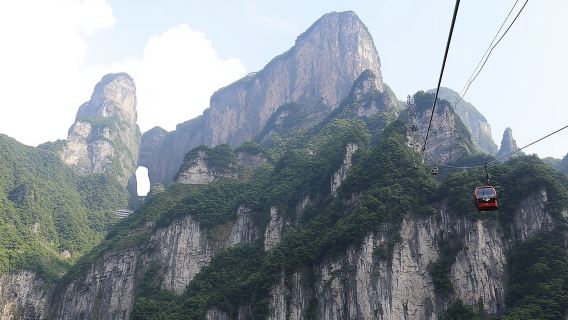 Tagesausflug zum Tianmen-Berg (Glasweg)