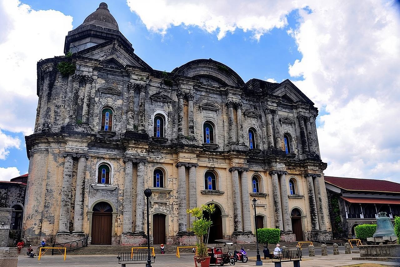 Tagaytay, Taal Volcano & Heritage Town: A Journey of Discovery