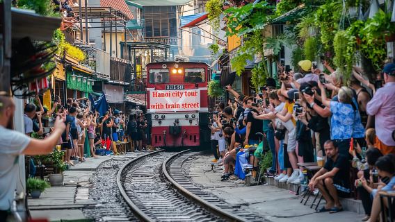 Гастрономический тур по Ханою с посещением железнодорожного вокзала и достопримечательностей старого квартала