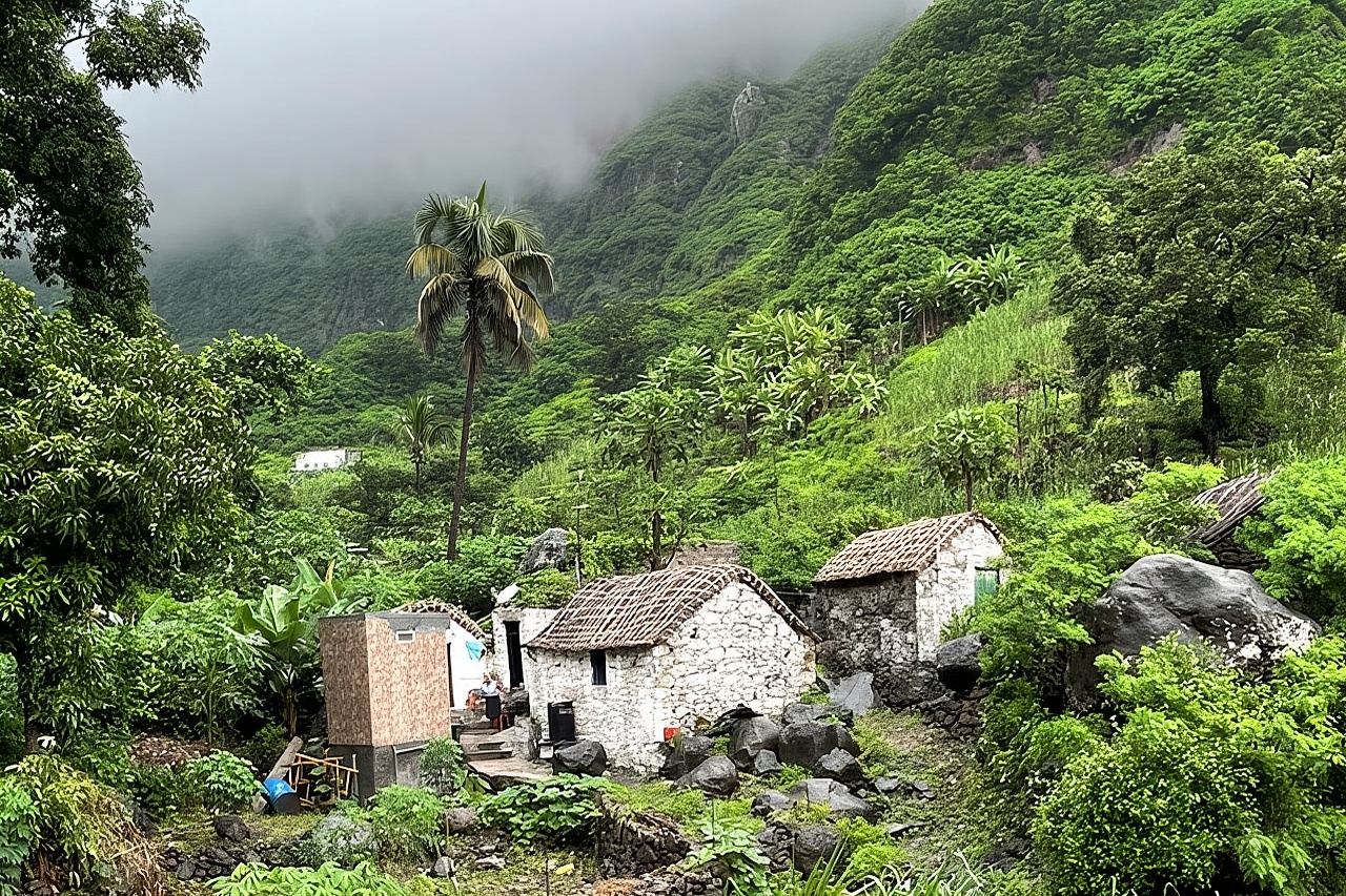 Descubra Santo Antão: excursión de un día en coche o caminata guiada