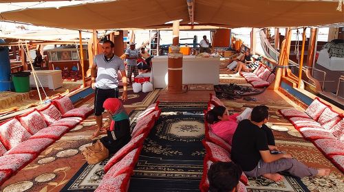 Full Day Musandam Dibba Cruise with Buffet Lunch and Snorkelling Day Tours 4