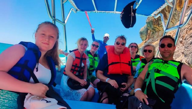 From Barahona: Guided Full-day Tour to Bahía de las Águilas