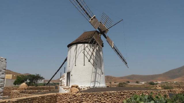 Fuerteventura: Full Day Tour with Lunch