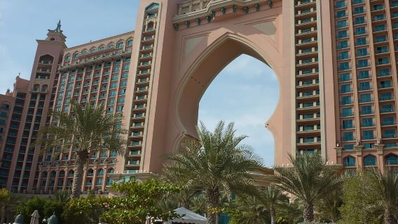 Tour de día completo en español por Dubái: Ciudad de contrastes